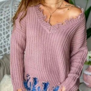 Main Strip Distressed V-Neck Sweater - Dusty Pink - Size Medium